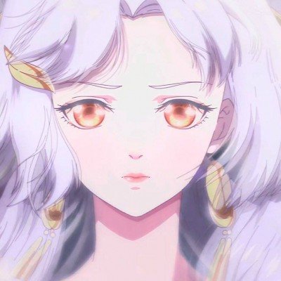 女子清明前发现姥爷坟头被平